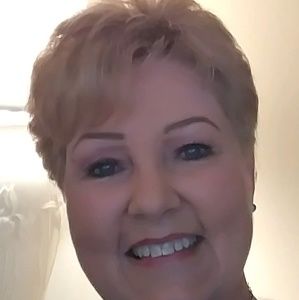 Meet your Posher, Deb